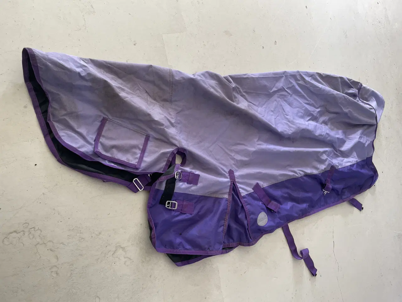 Billede 2 - Nyt regndækken i str 145