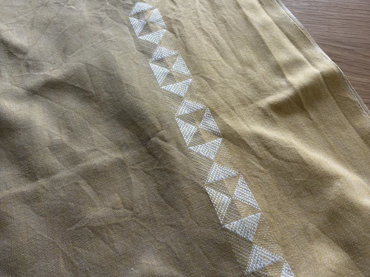 Billede 2 - Beige dug 155x150