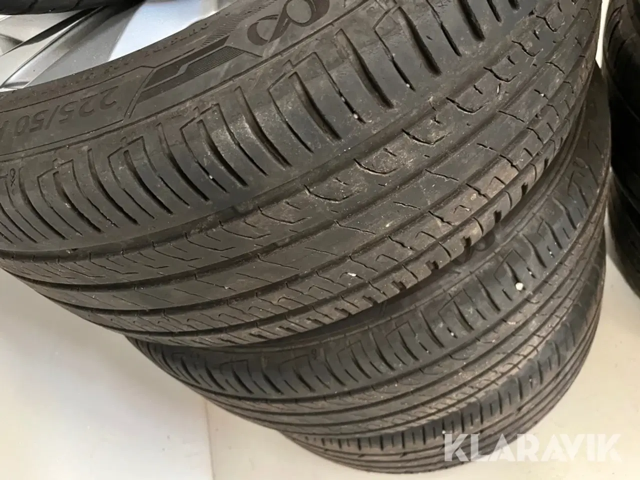 Billede 3 - Dæk med fælg MEDALLION 225/50ZR17