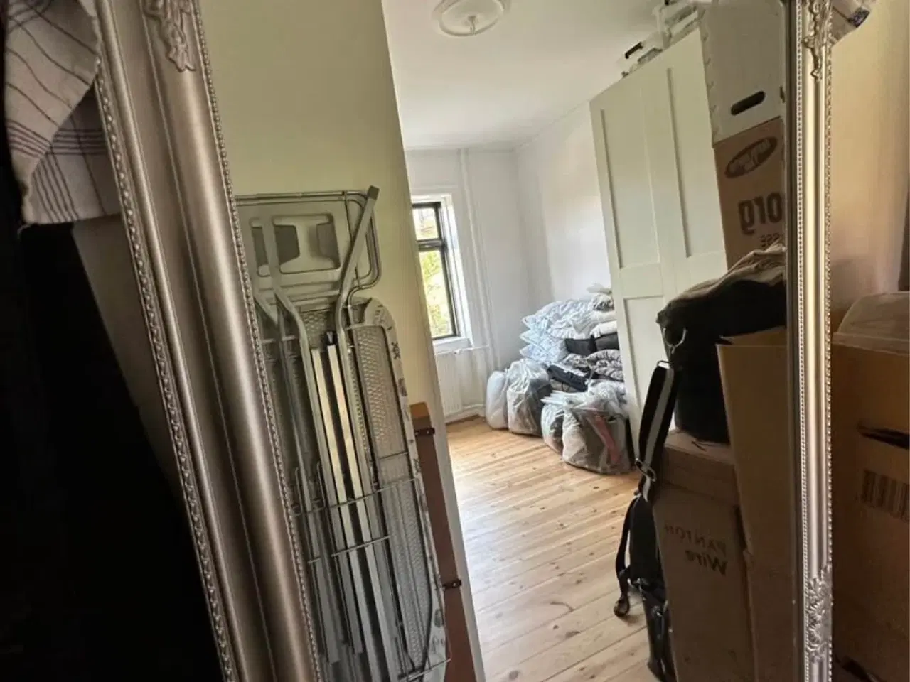 Billede 2 - Spejl stort sølvfarvet