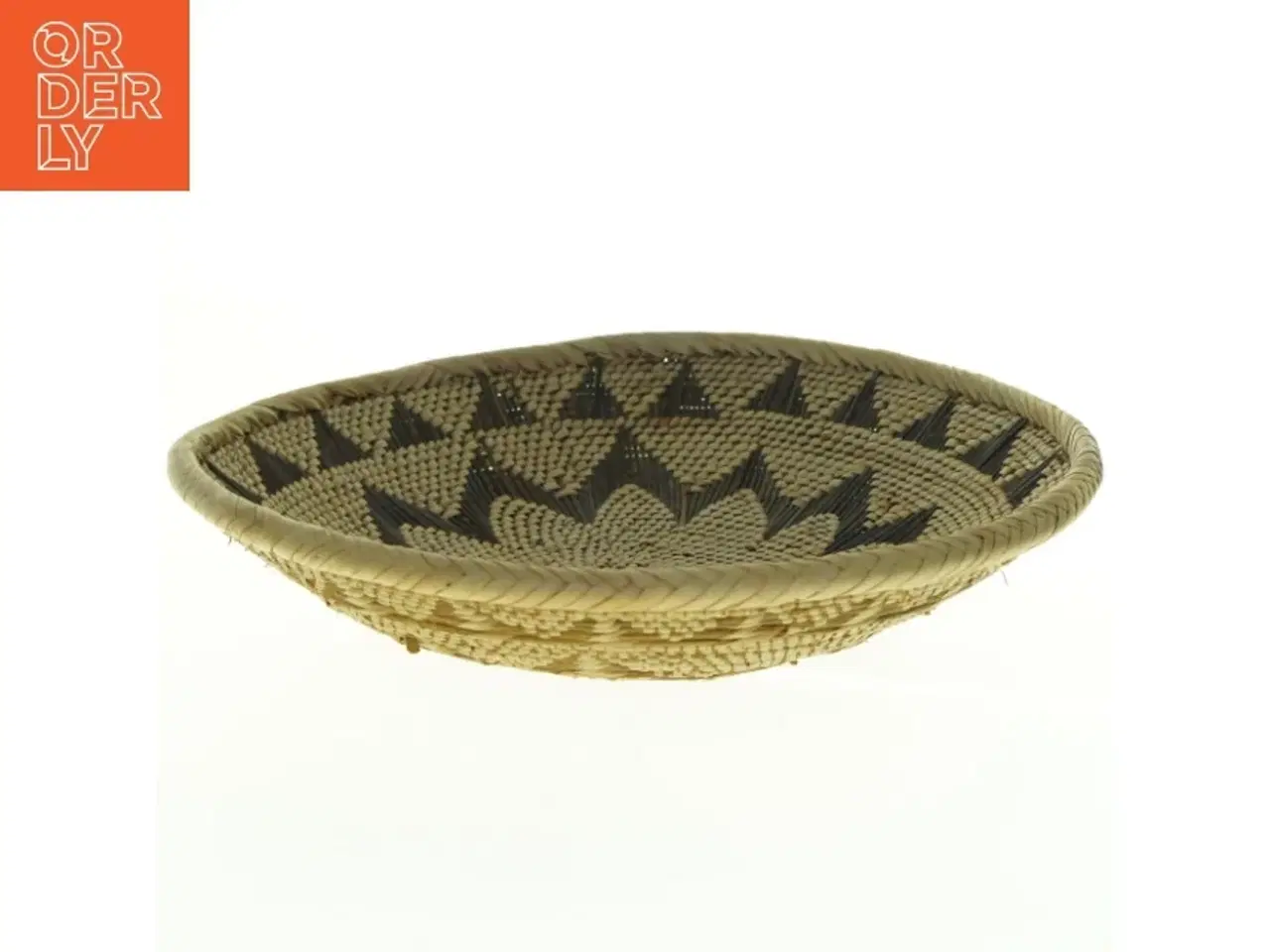 Billede 1 - Flettet kurv med geometrisk mønster (str. 33 x 33 cm)