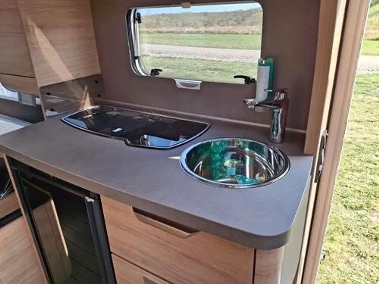 Billede 5 - Knaus Südwind 460 EU  - SOMMERTILBUD - Mover Kr: 1.- Spar 18.698