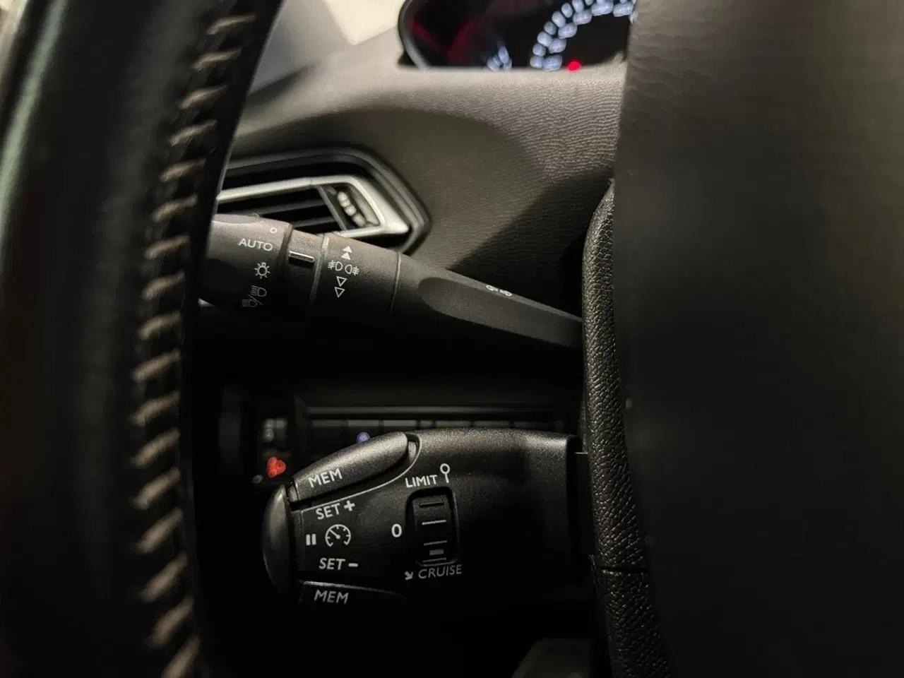 Billede 14 - Peugeot 308 1,6 BlueHDi 120 Allure Sky SW