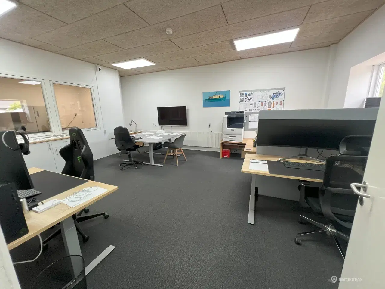 Billede 12 - Erhvervslejemål med 2 gode elporte