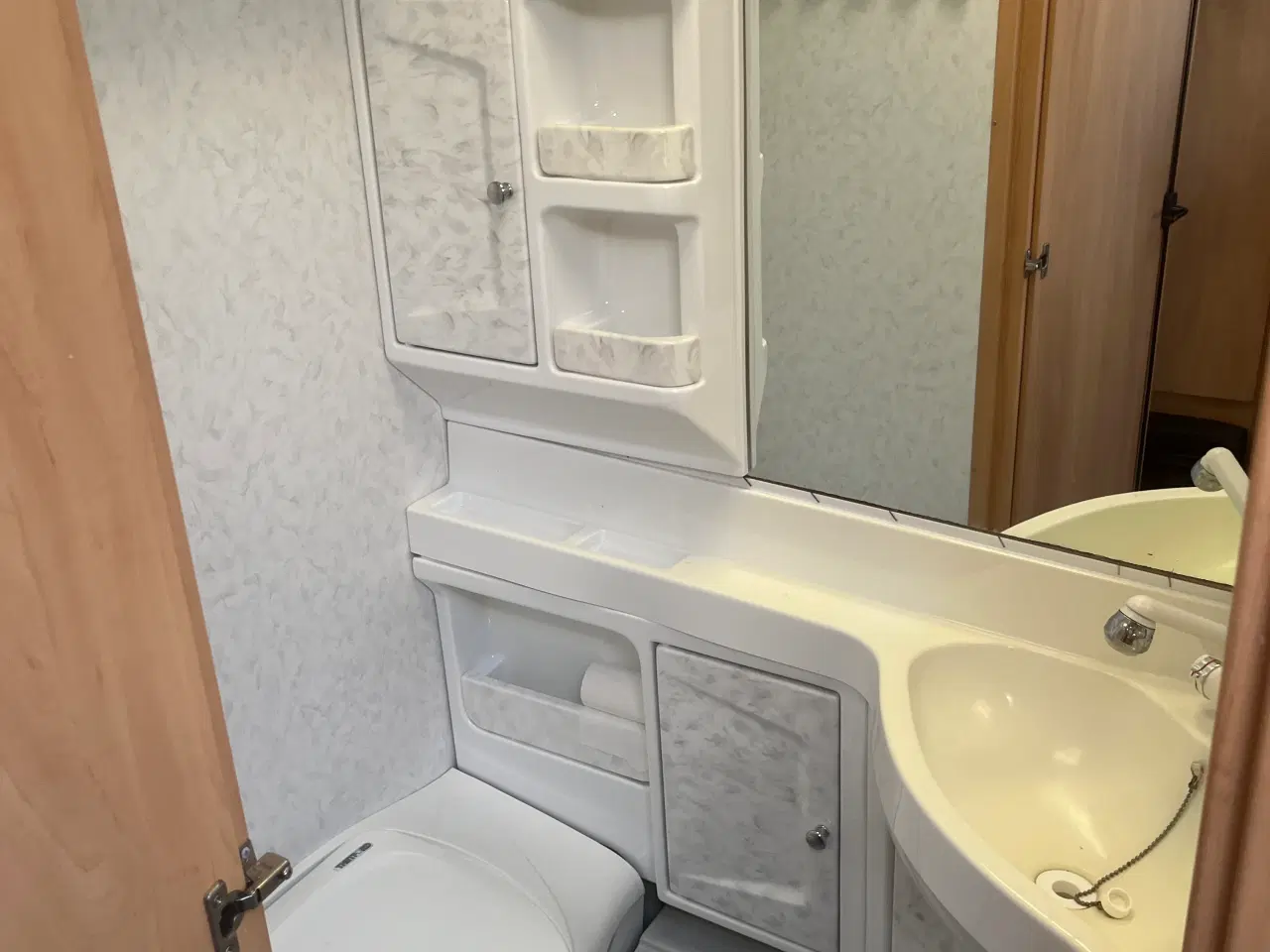 Billede 7 - Hobby campingvogn med mover