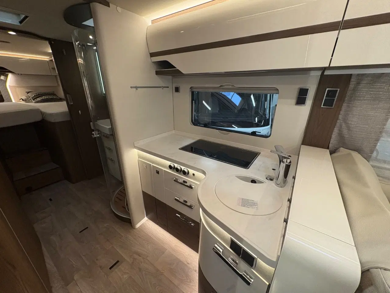 Billede 8 - Hymer B-ML I880 2,0 CDi 170 aut.