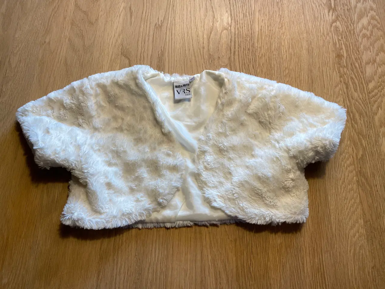 Billede 13 - Noa Noa Kjole str.134 og tøj i 134