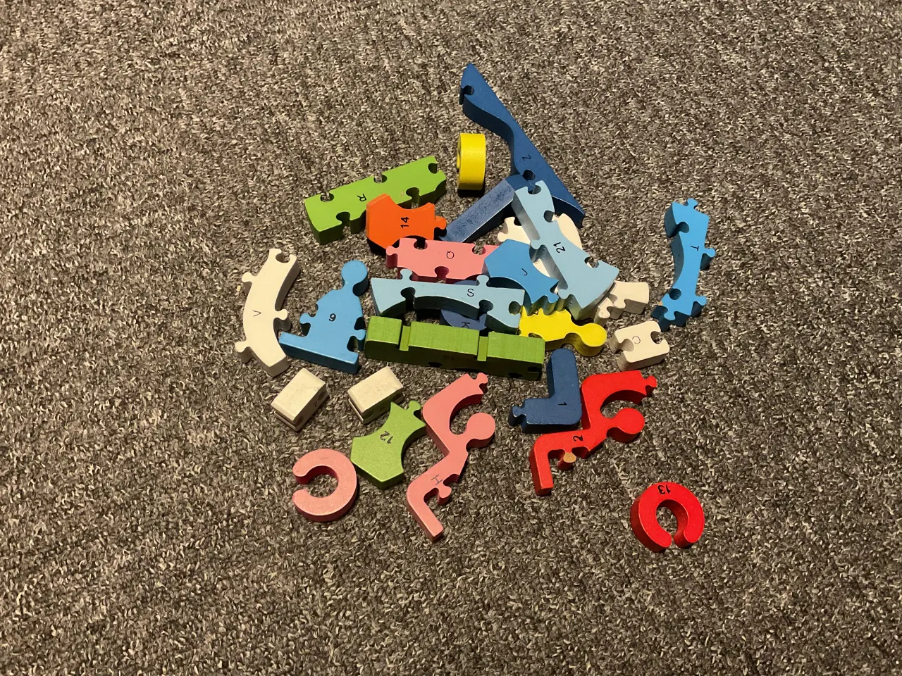 Billede 1 - Puslespil i træ: