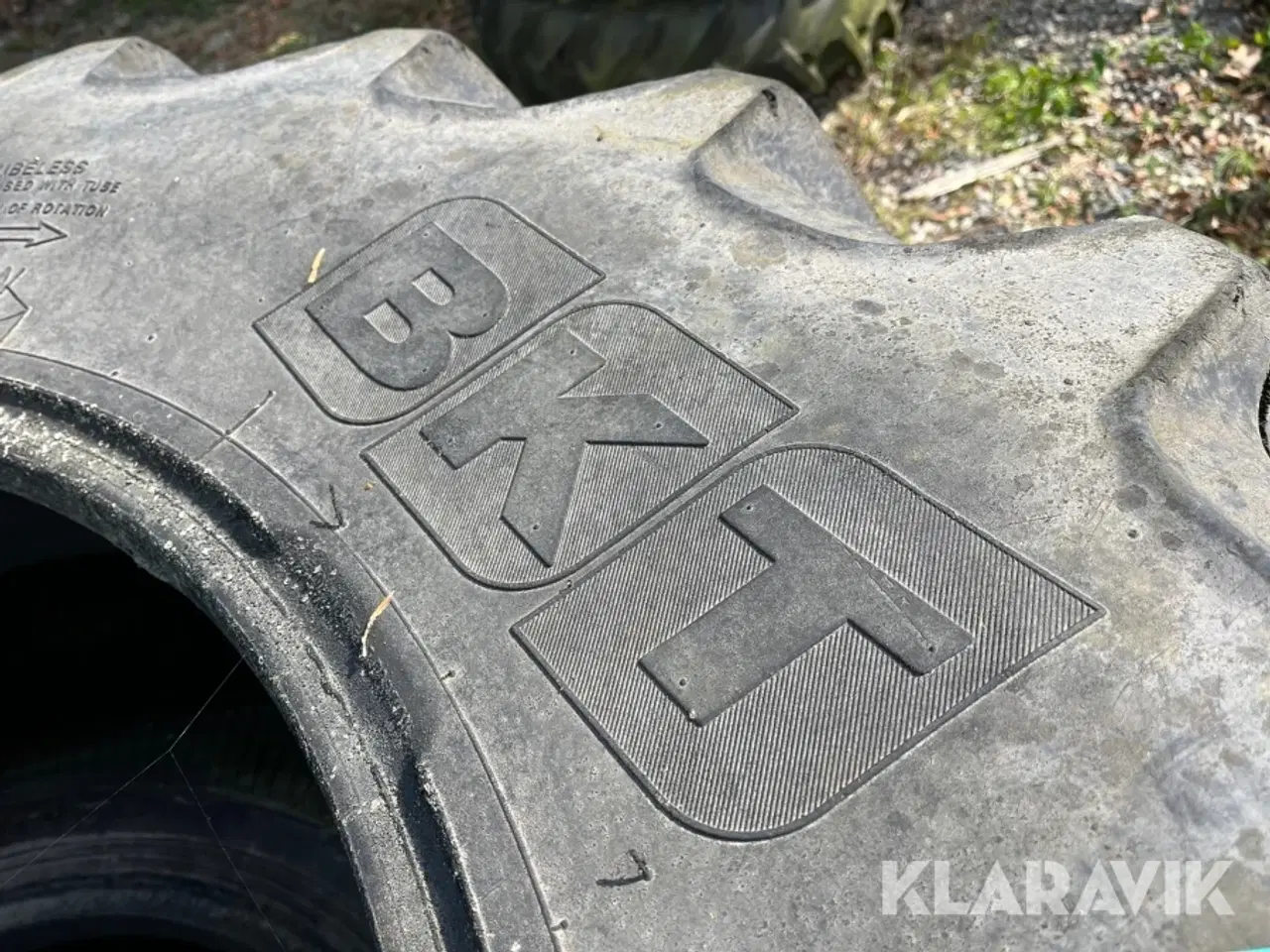 Billede 2 - Dæk 520/85 38 defekt BKT 520/85 R 38