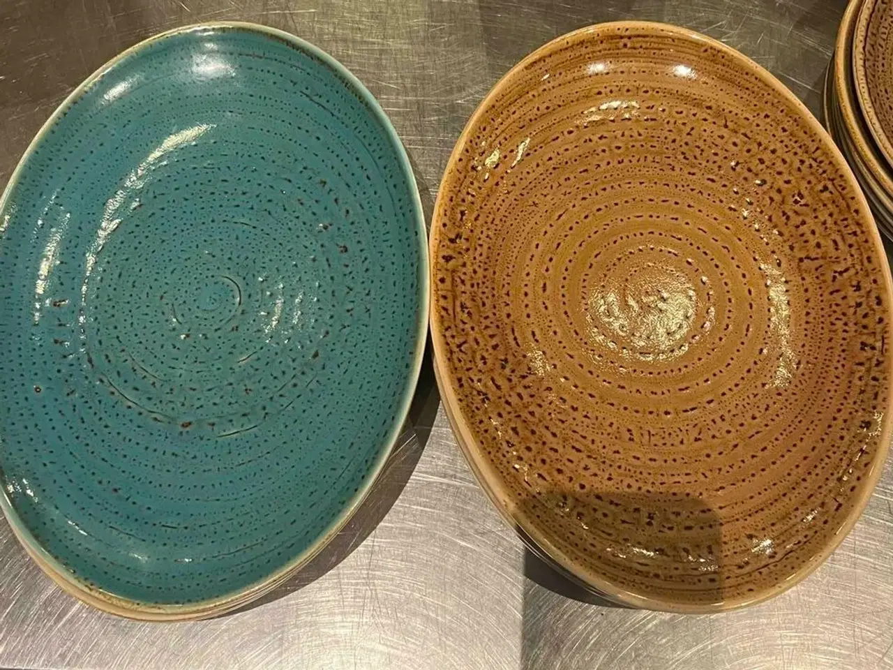 Billede 1 - 8 stk. Store ovale fade (32 x 23 cm)