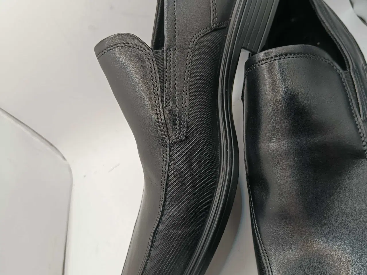 Billede 10 - Ecco sort læder sko 47str 