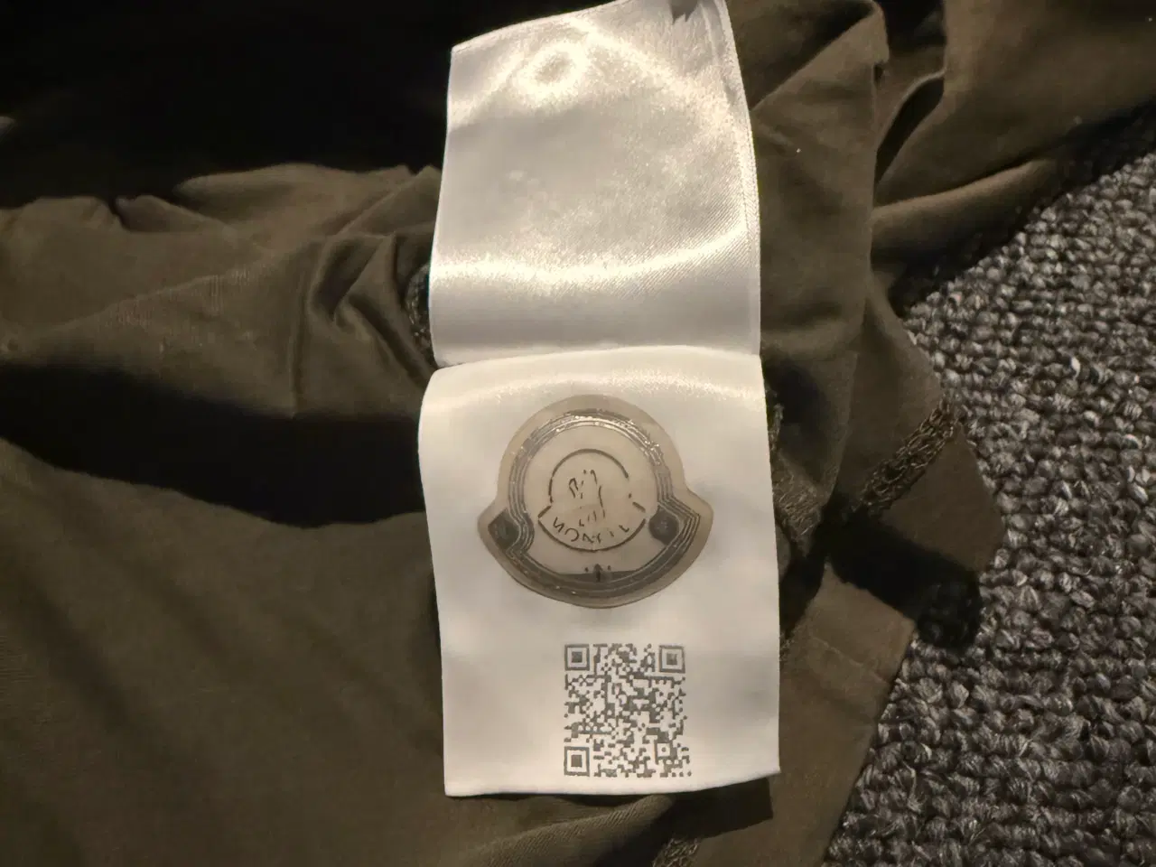 Billede 3 - Moncler T-Shirt og polo