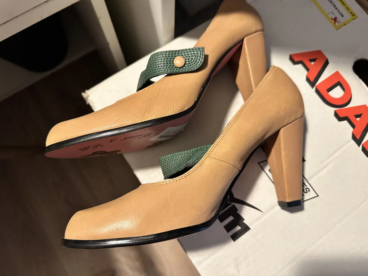 Billede 2 - Edith og Ellas