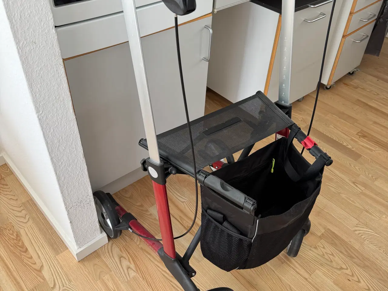 Billede 3 - Rollator 