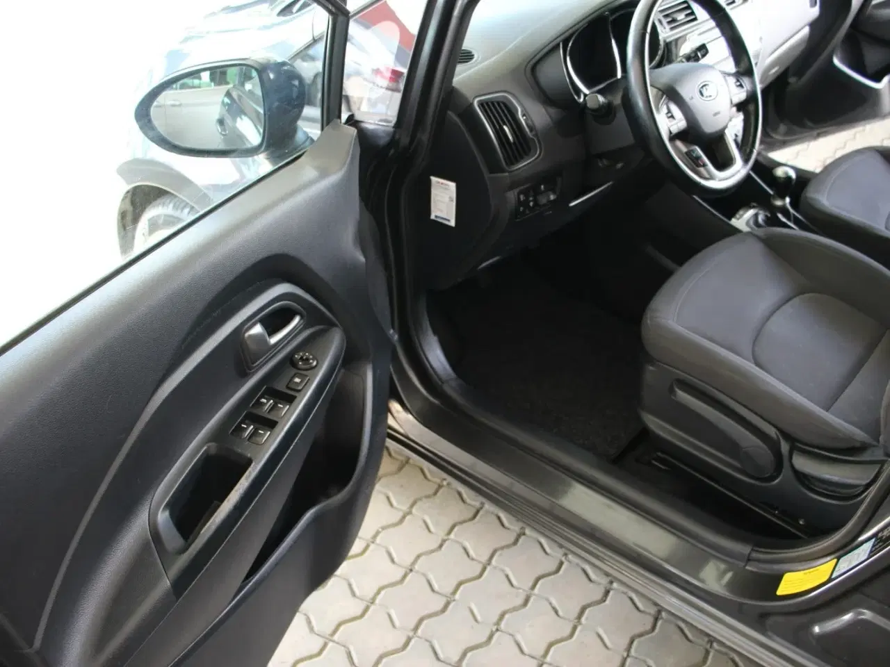 Billede 8 - Kia Rio 1,2 CVVT Intro Edition