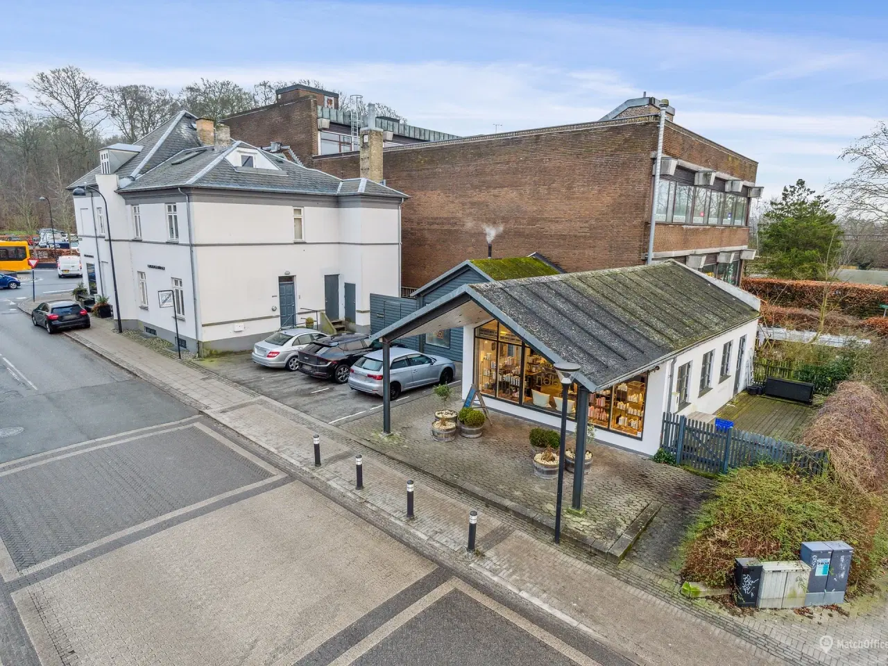 Billede 1 - Butik i eget eksklusivt hus