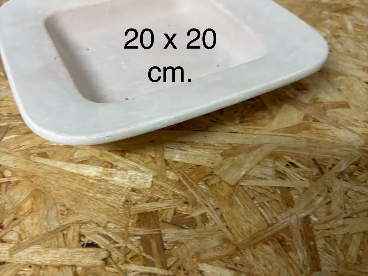 Billede 1 - 3 keramiske forme 20 x 20 cm. 
