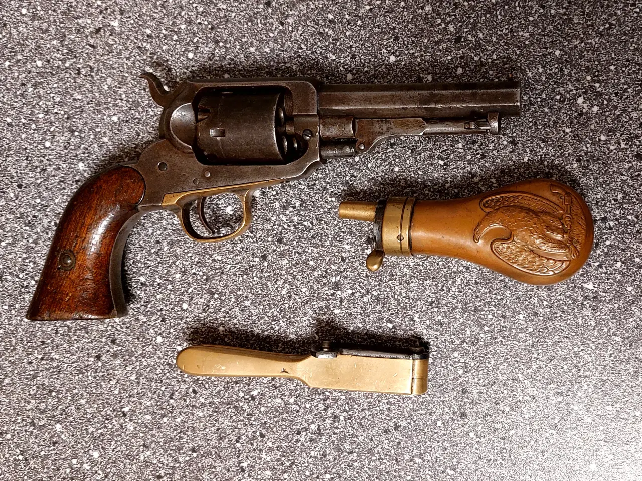 Billede 3 - Antik revolver E.Whitney cal 31