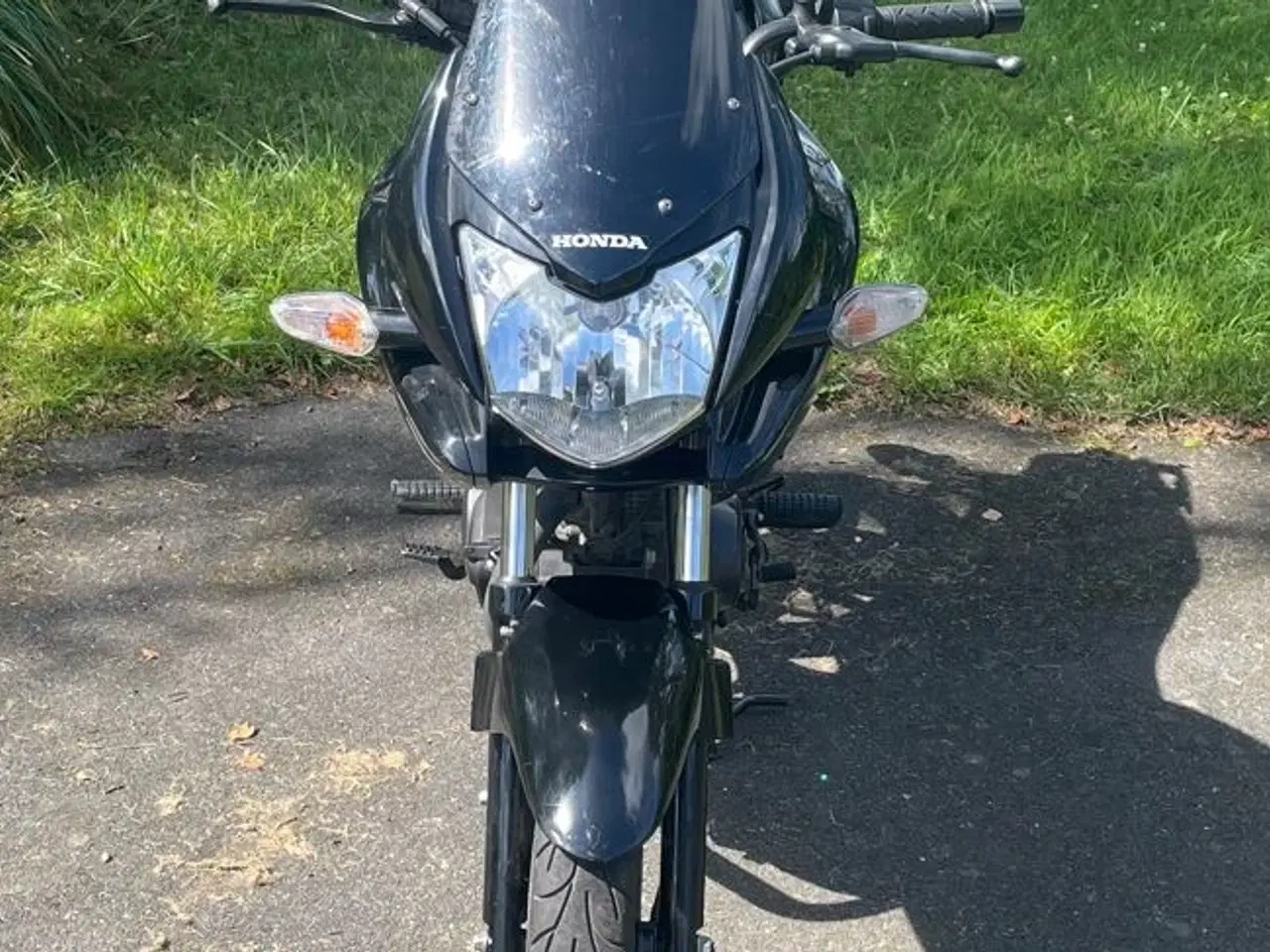 Billede 3 - Honda CBF 125. Økonomisk begynder /pendler mc.