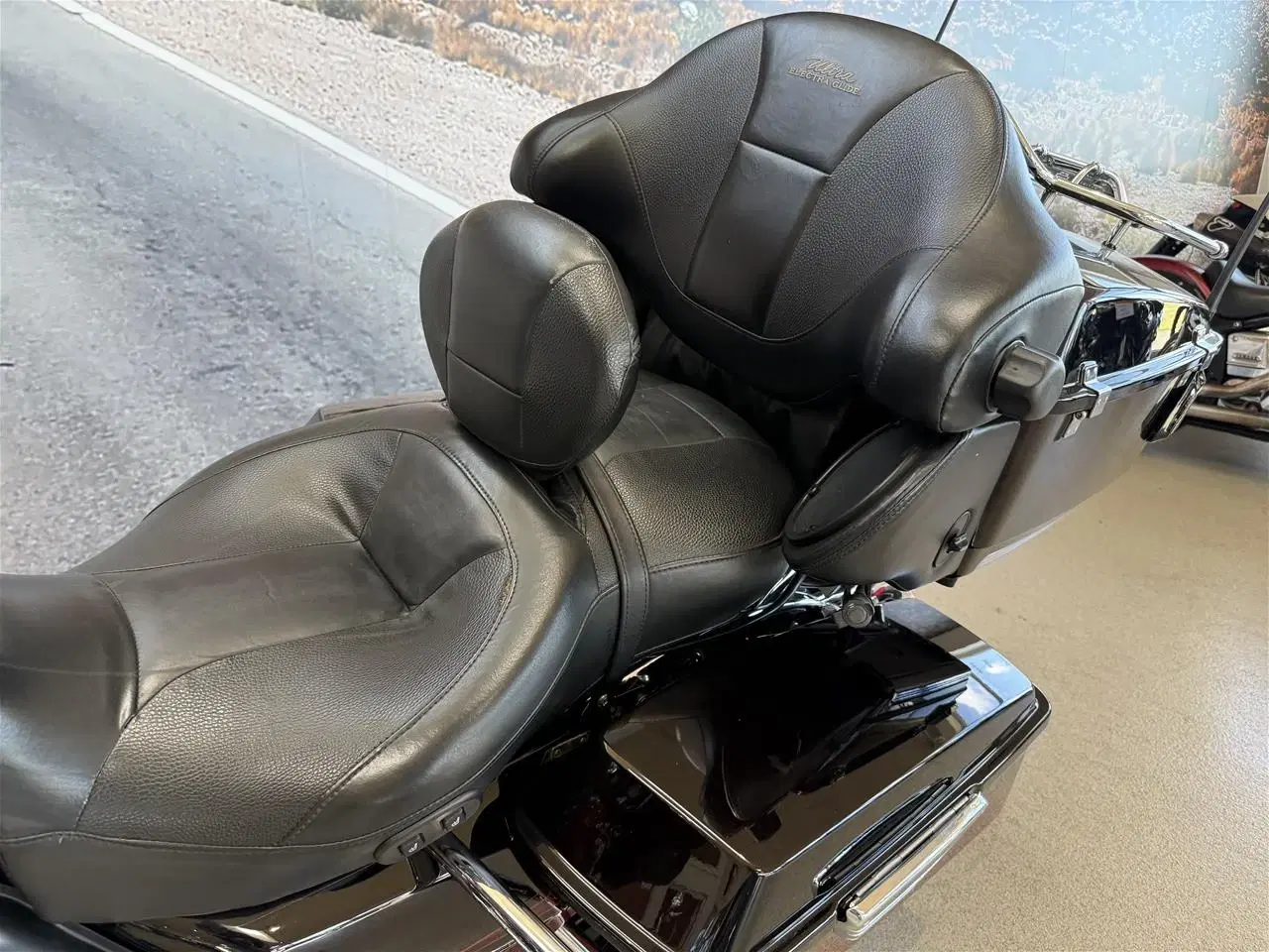 Billede 22 - Harley-Davidson FLHTCUSE Electra Glide Ultra Classic CVO 110"