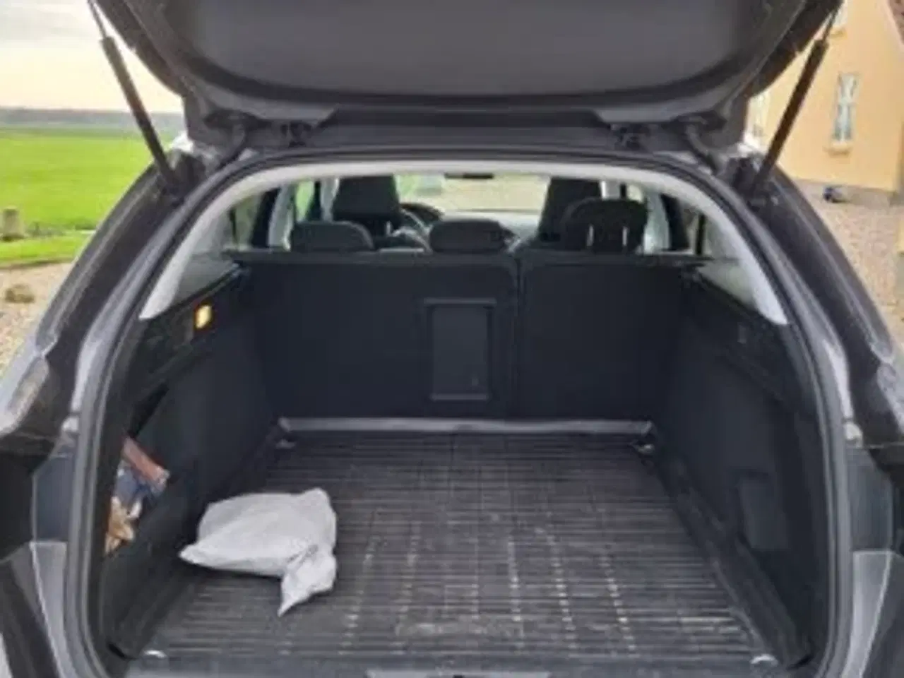 Billede 5 - Peugeot 308 1,5 BlueHDi 130 Allure Sky SW 5d