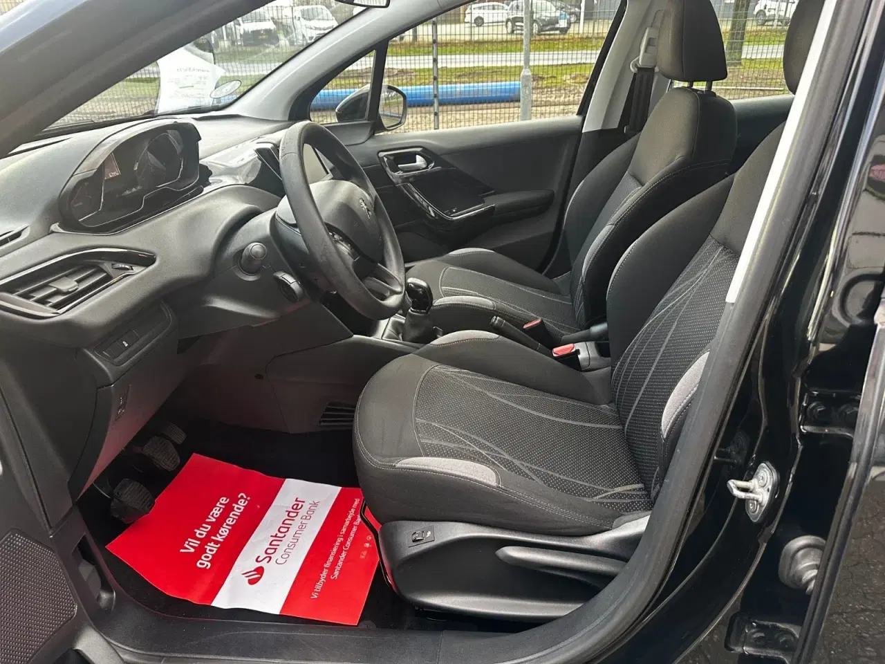 Billede 9 - Peugeot 208 1,2 VTi 82 Active Navigator