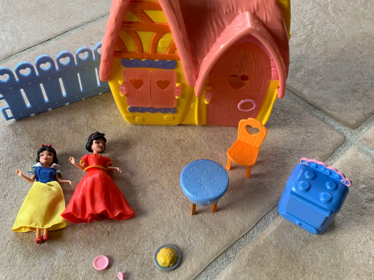 Billede 1 - Disney Snehvide mini hus