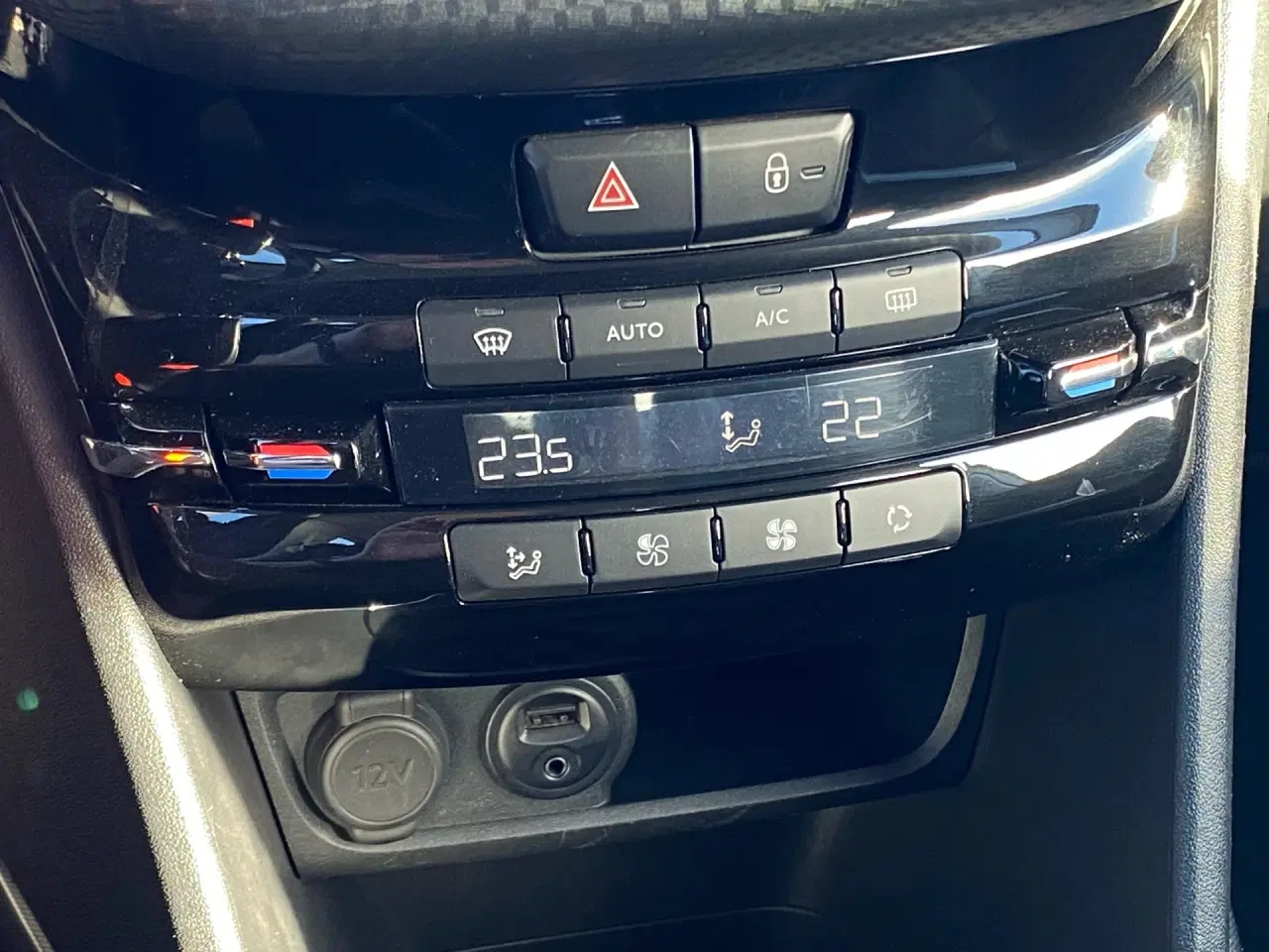 Billede 10 - Peugeot 2008 1,2 VTi Allure 82HK