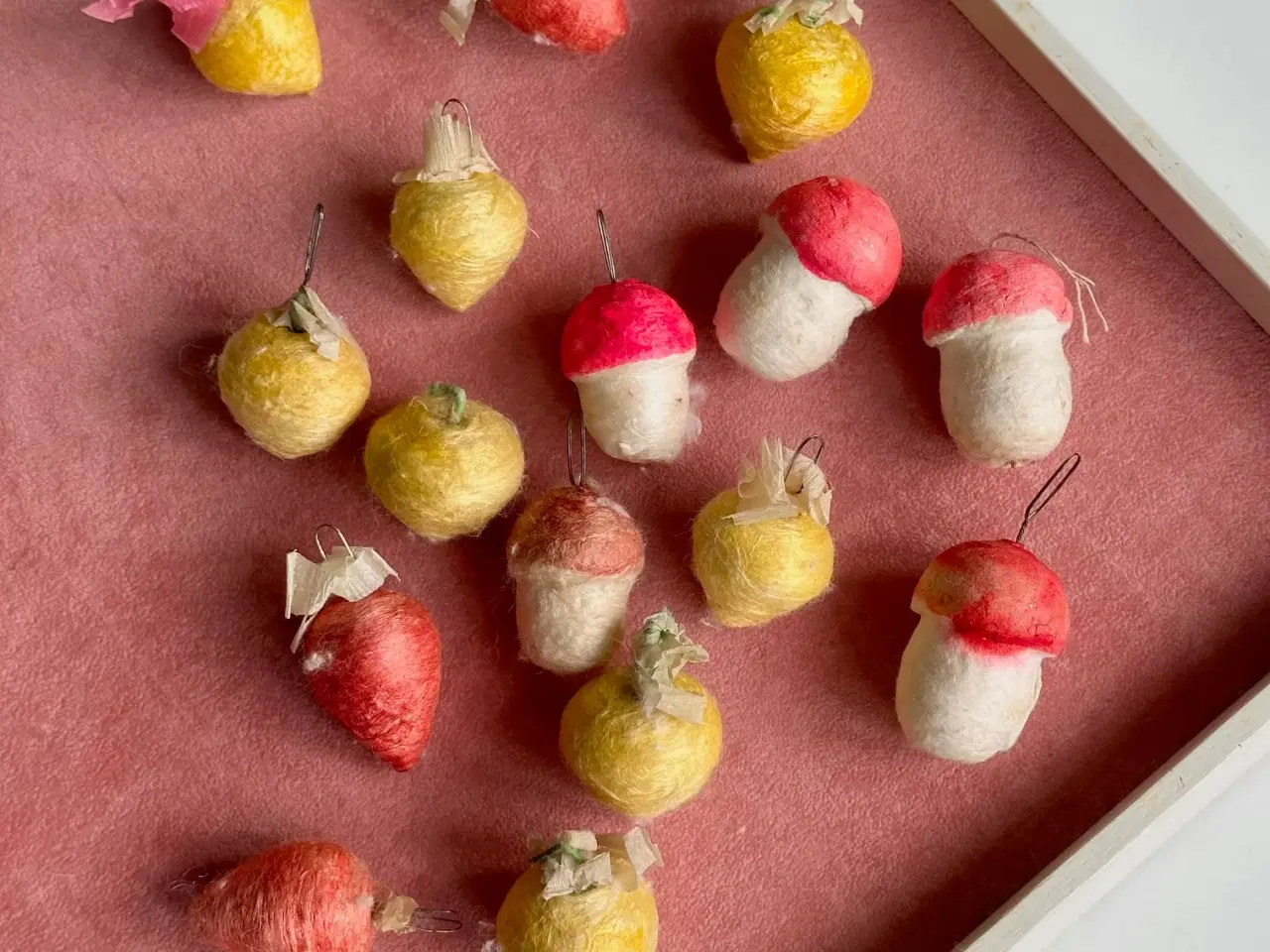 Billede 4 - Gammel vatpynt, 16 stk samlet