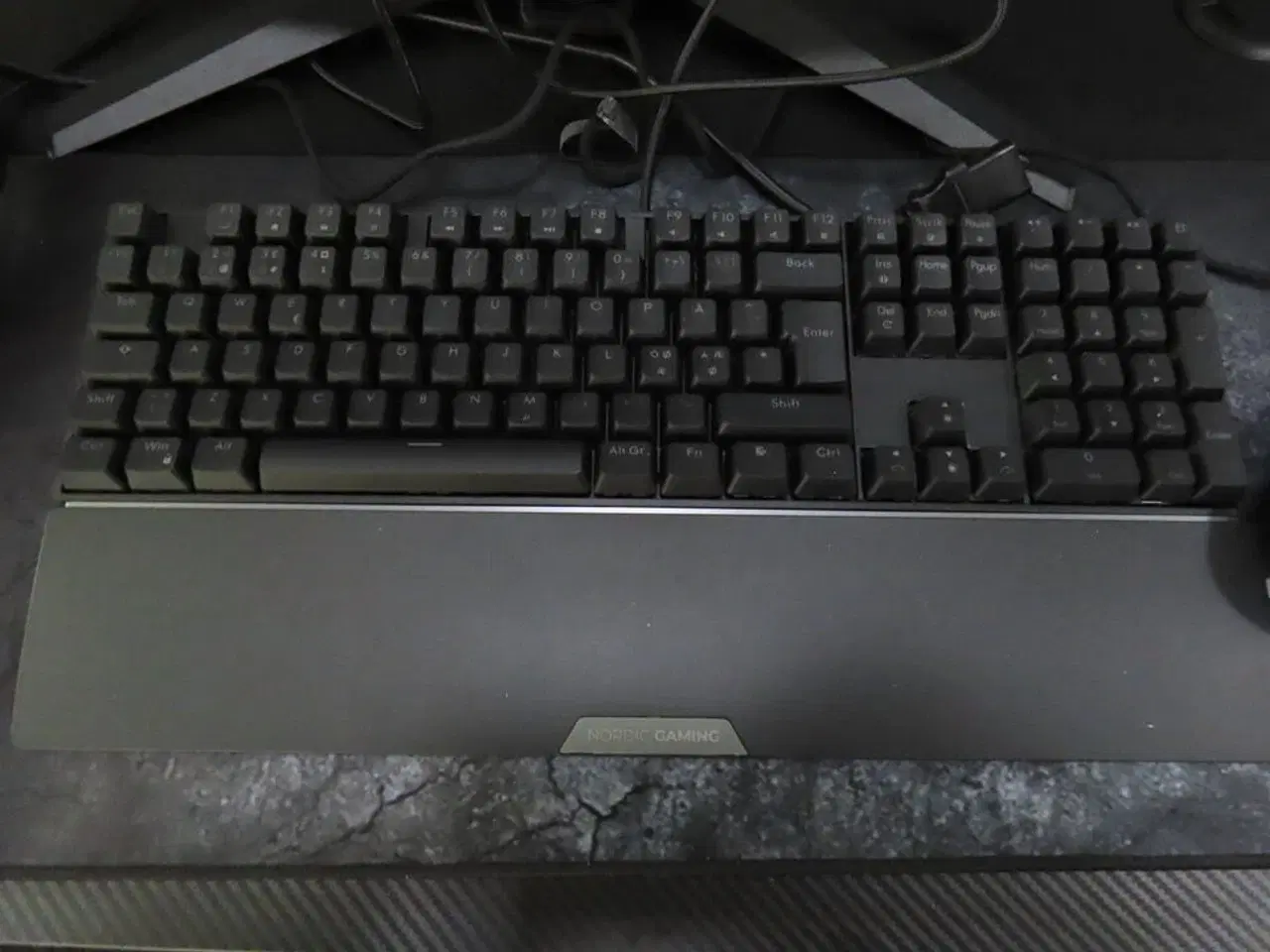 Billede 7 - 27" curved gaming monitor, ASROCK PHANTOM GAMING pg27f15rs1a