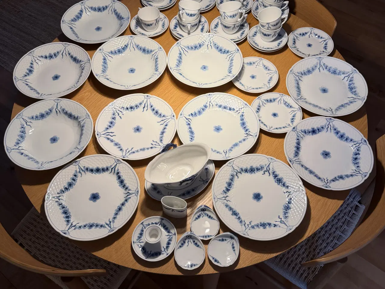 Billede 2 - Sælges billigt! Bing og Grøndahl empire