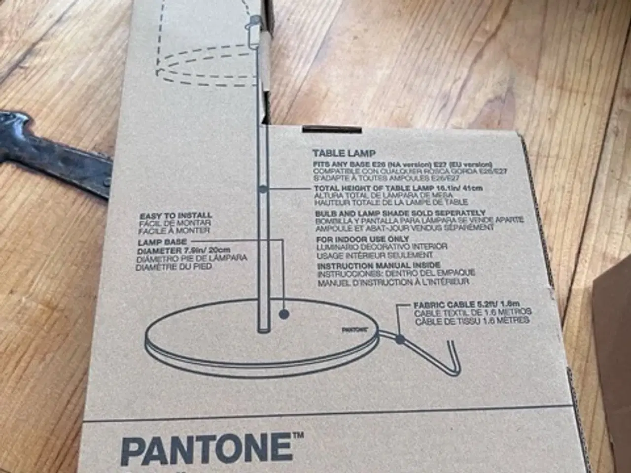 Billede 6 - 2x Pantone Capella bord lampe + 3x Mintaka 25 skær