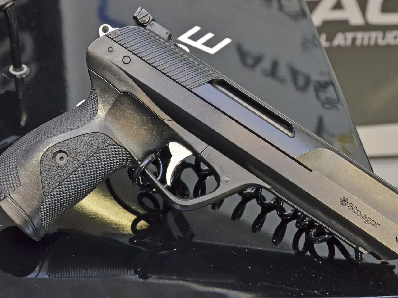 Billede 2 - STOEGER XP4 gas-ram /pneumatisk luftpistol som ny.
