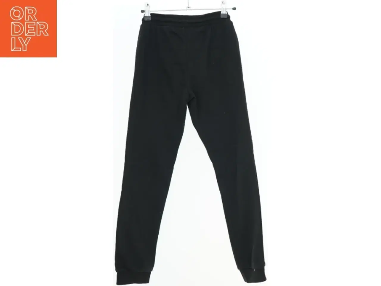 Billede 2 - Sort joggingbukser med logo fra Jack & Jones (str. 140)