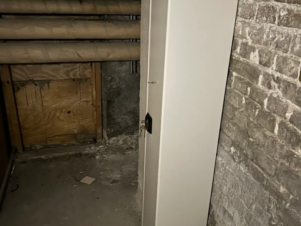 Billede 1 - Våbenskab