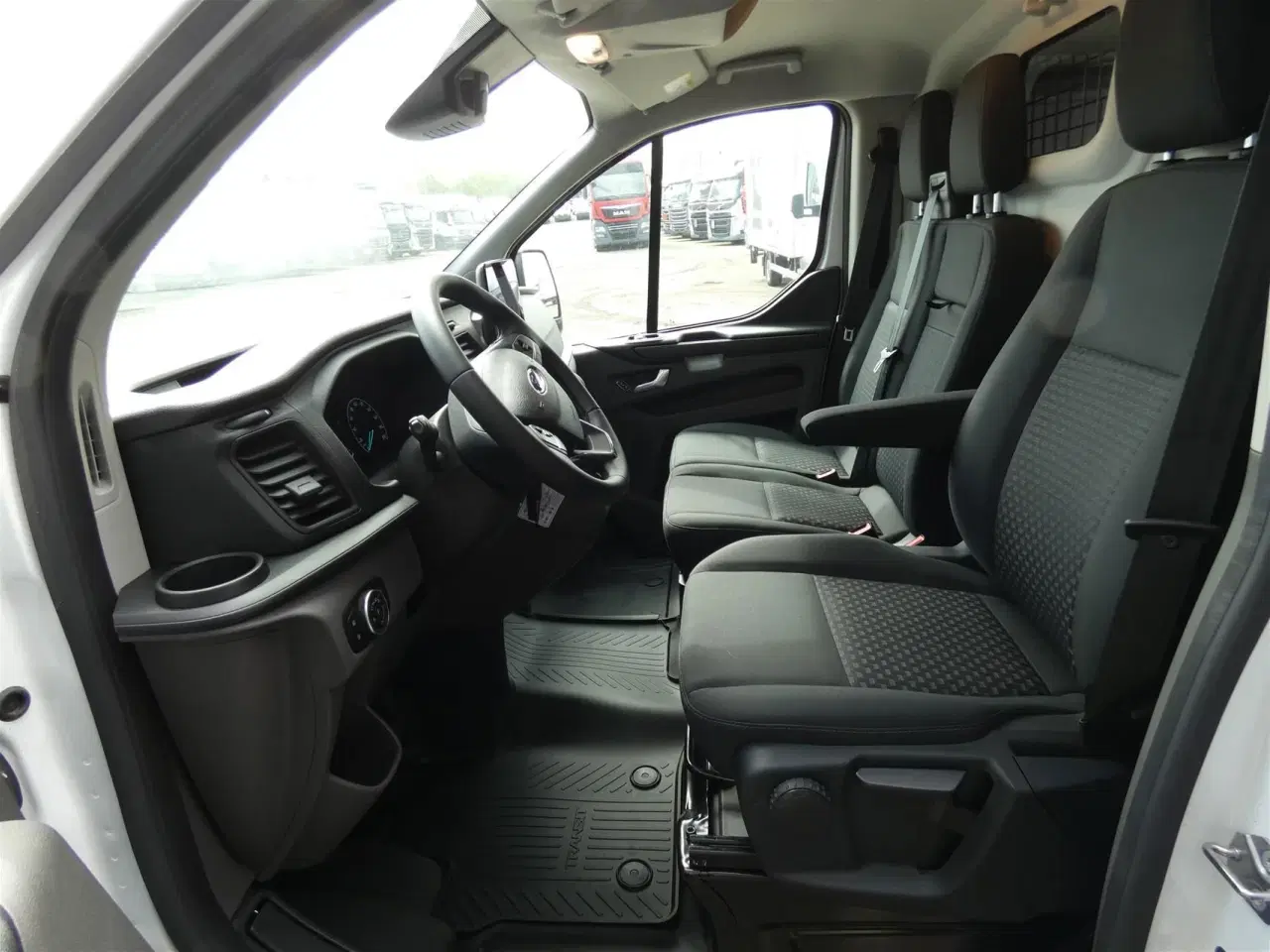 Billede 9 - Ford Transit Custom 300 L2H1 2,0 TDCi Trend 130HK Van 6g Aut.