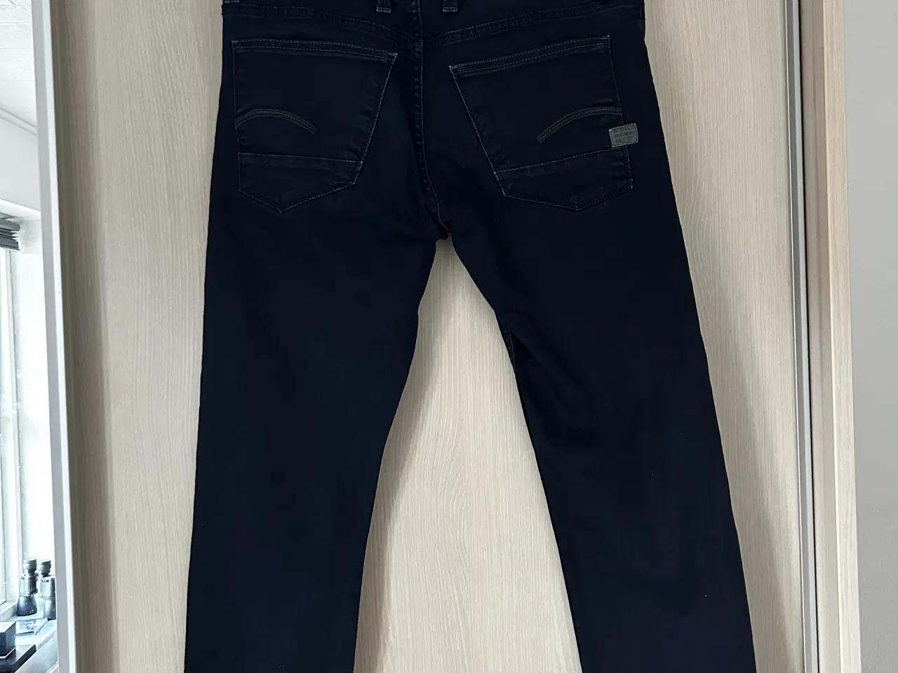 Billede 2 - G-Star Raw, Mørkeblå Jeans, M