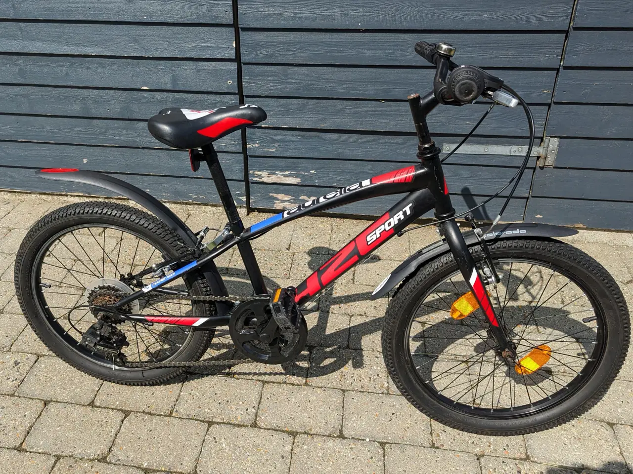 Billede 2 - Juniorcykel 20" DINO sort/rød 6-gear