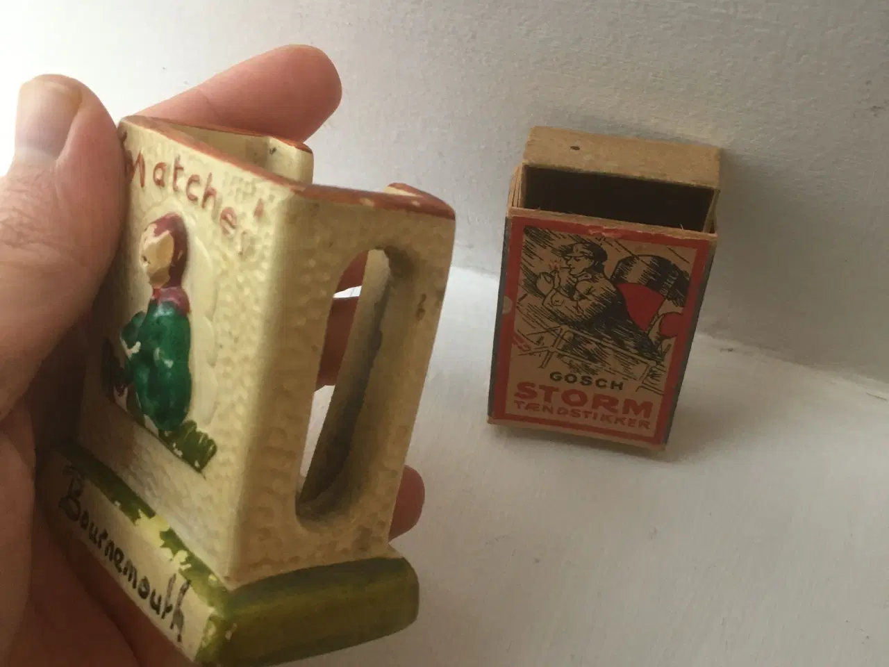 Billede 6 - Bedårende retro tændstiksæskeholder plus æske