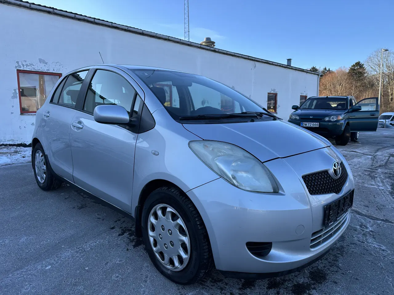 Billede 2 - Toyota Yaris 1,3 benzin nysynet autmatgear 