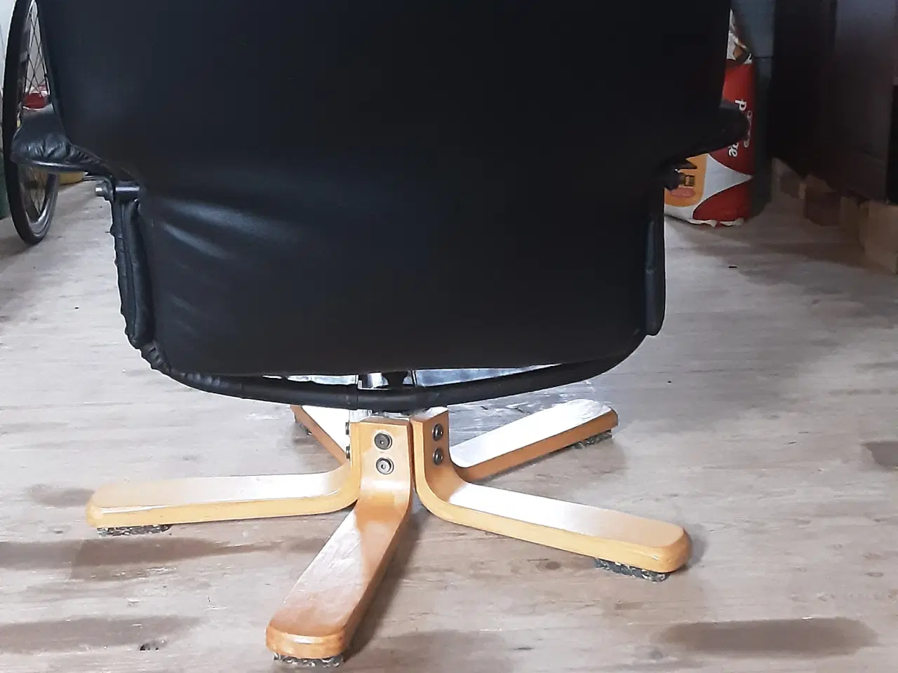Billede 2 - Læder stol.