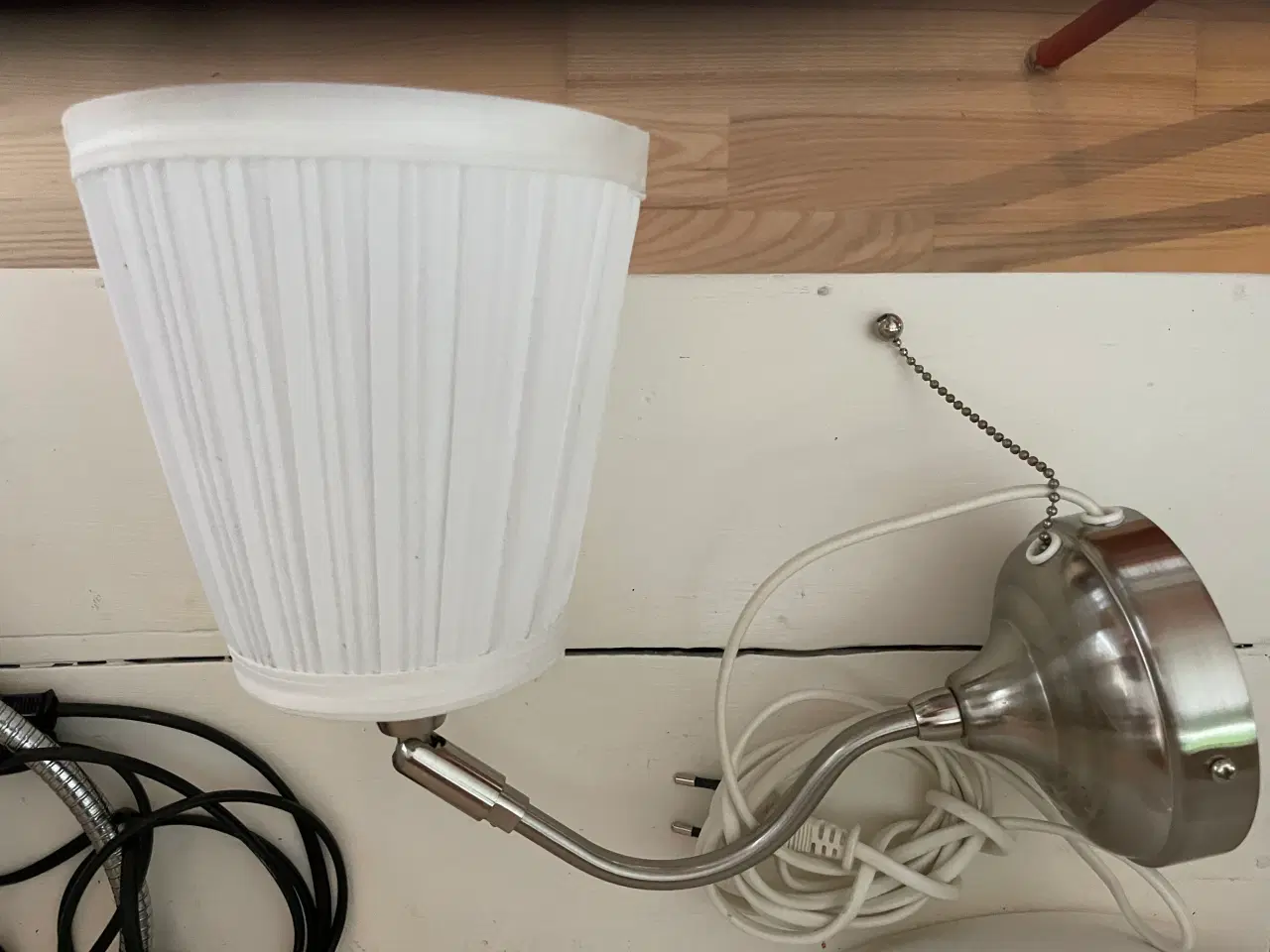 Billede 5 - 4 lamper. I alt 100kr. Sælges ifm flytning.