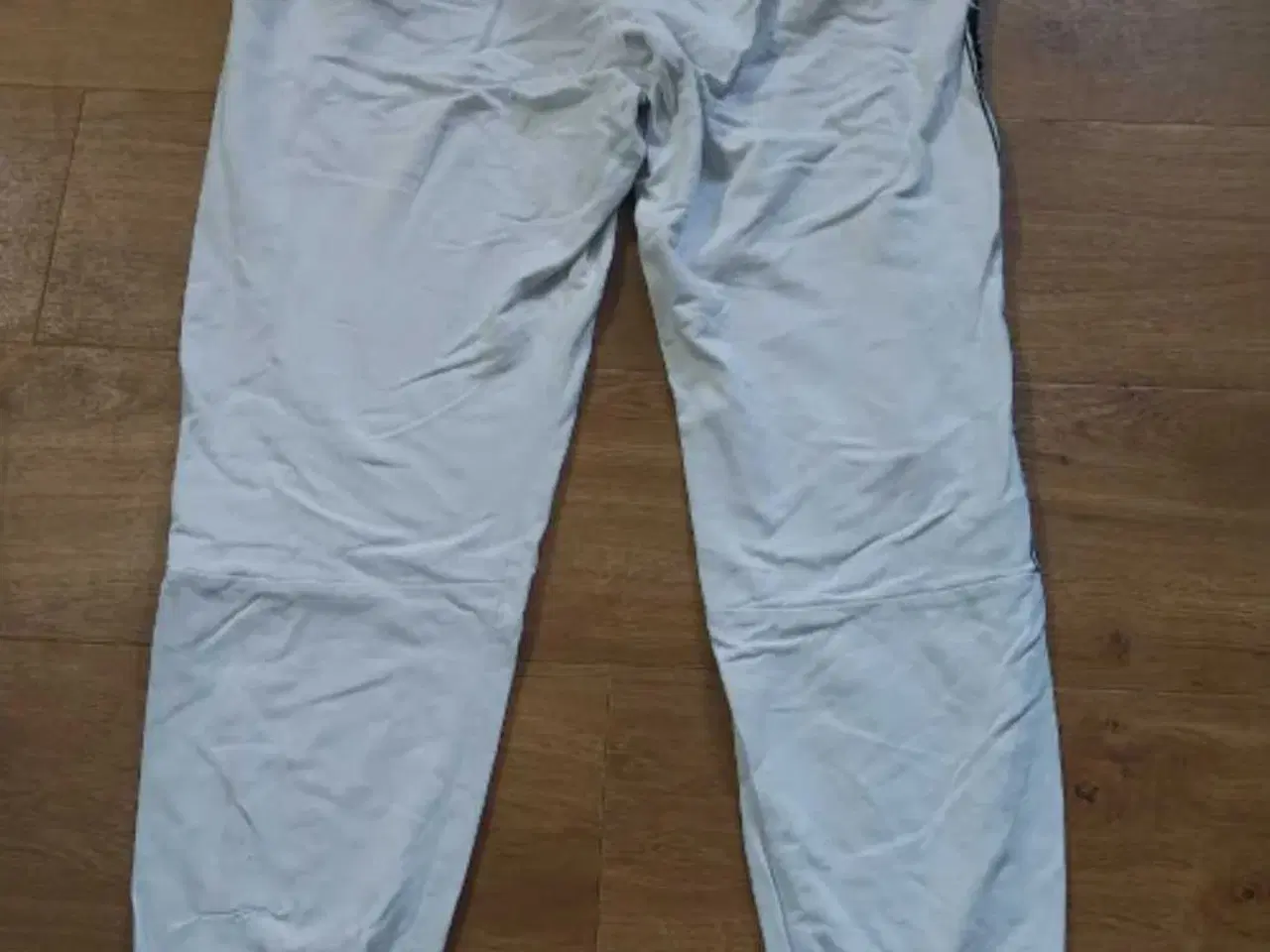Billede 4 - Armani bukser str. L 