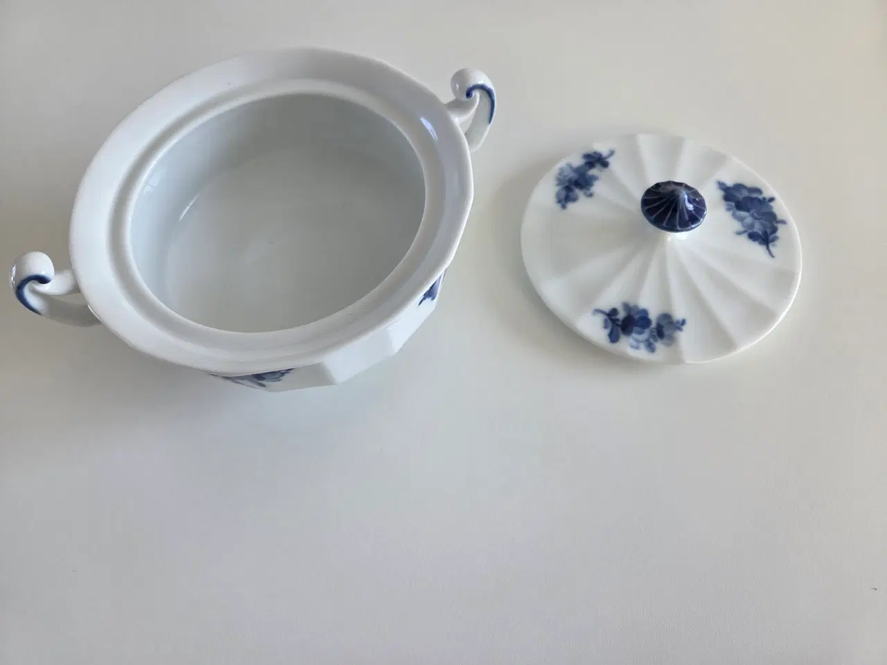 Billede 11 - Blå Blomst kantet kaffestel og serveringsfade