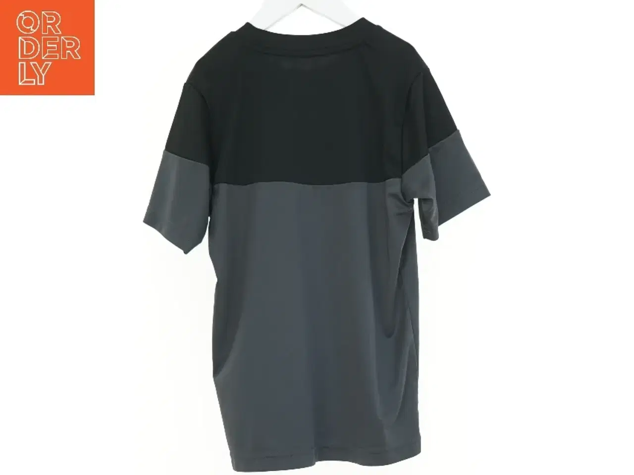 Billede 2 - Puma t-shirt sport (str. 140 cm)