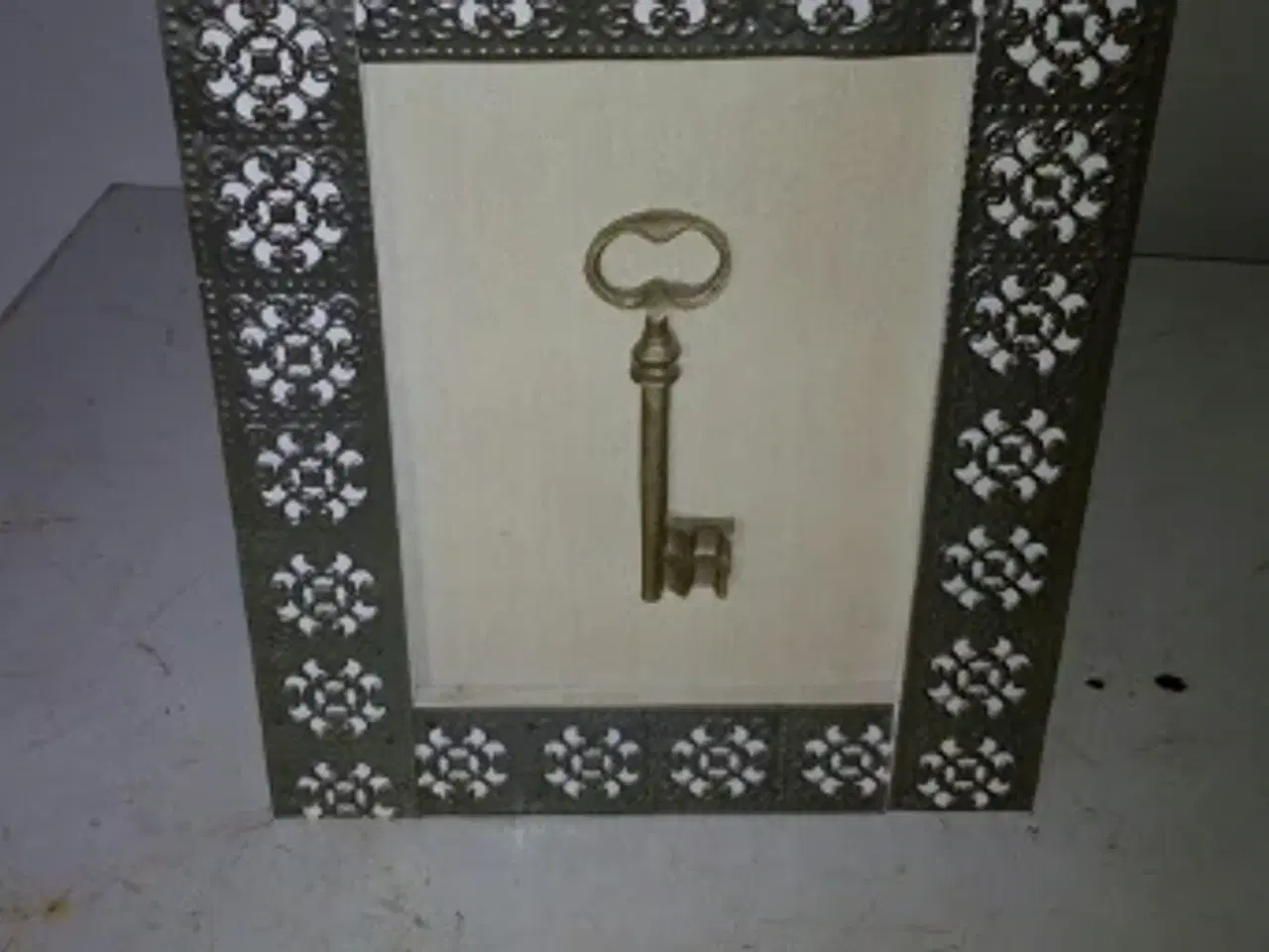 Billede 1 - Nøgle skab