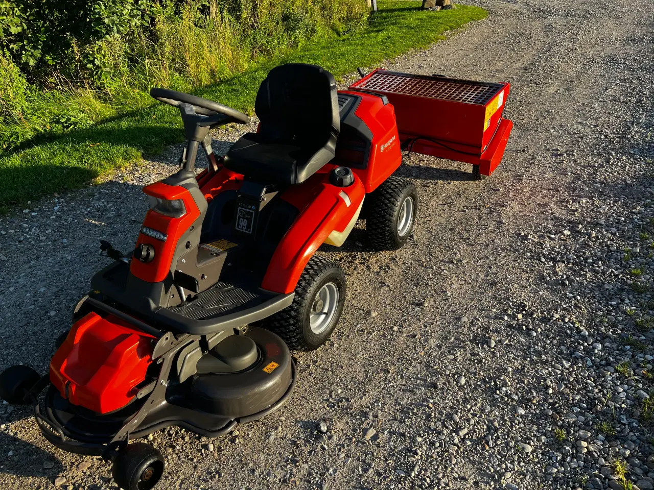 Billede 2 - Husqvarna R216T Awd