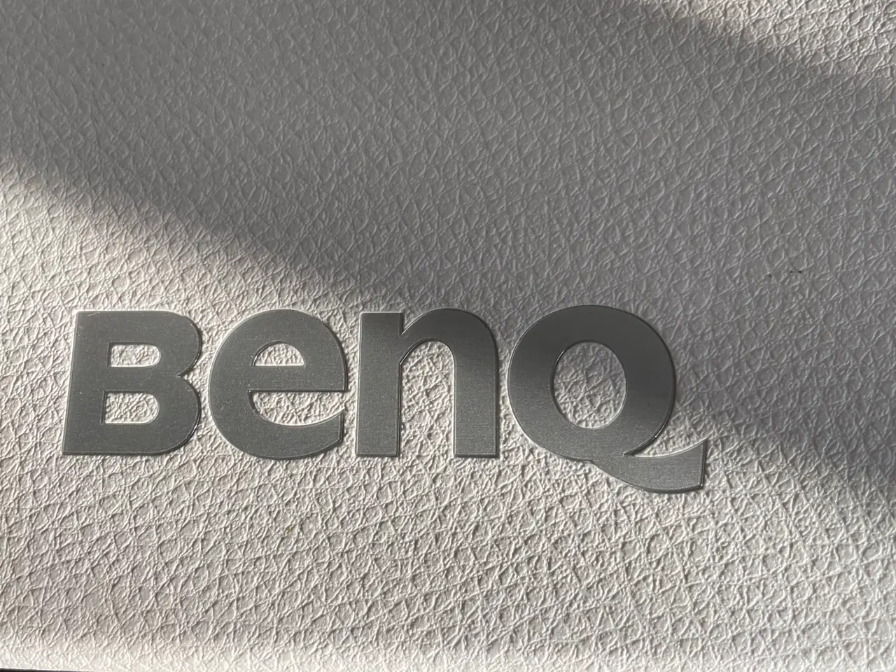 Billede 3 - BENQ W1000 projektor inkl. nyt fritstående lærred