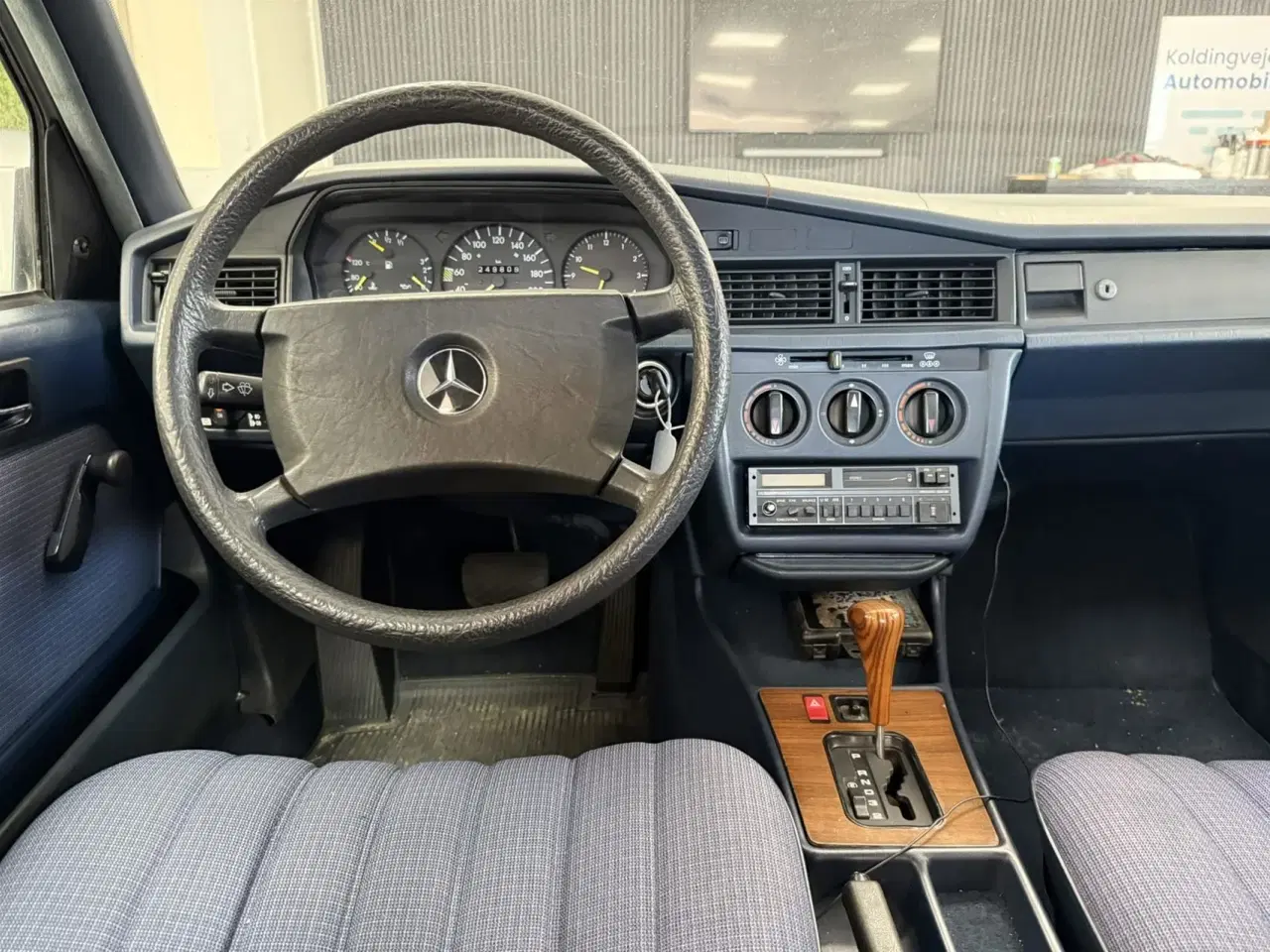 Billede 9 - Mercedes-Benz 190 E 2,0 122HK Aut.