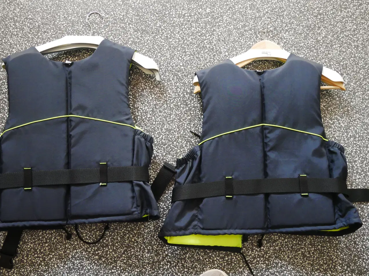 Billede 3 - 2 fine flydeveste